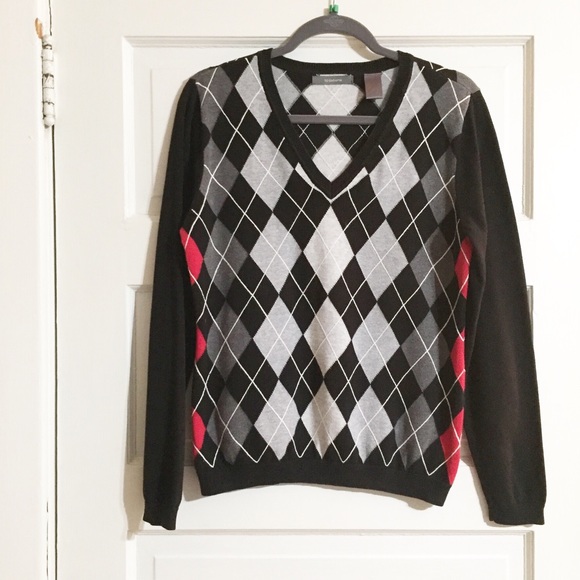 Liz Claiborne Sweaters - Liz Claiborne Black/Red Argyle V-Neck Sweater- L Liz Claiborne Sweaters - Liz Claiborne Black/Red Argyle V-Neck Sweater- L